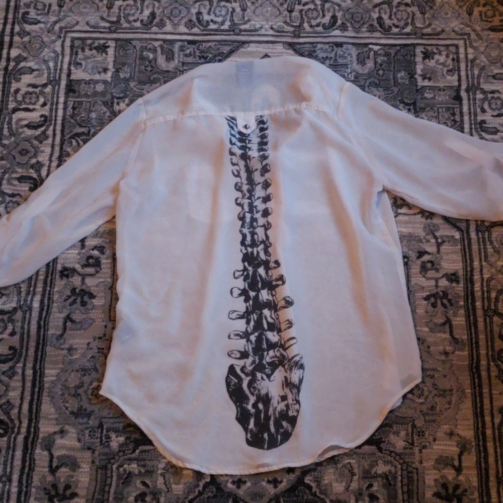 Spine blouse